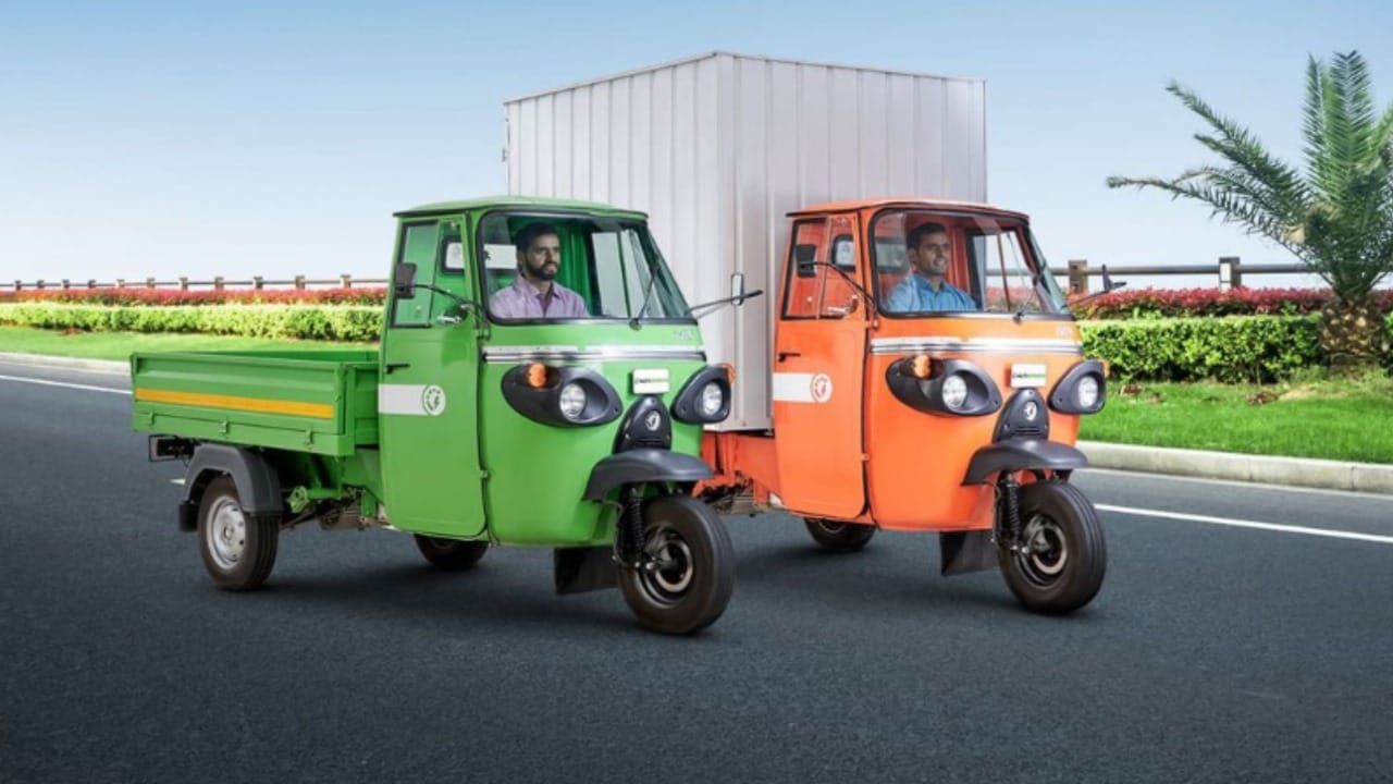 Three Wheeler Goods Carrier